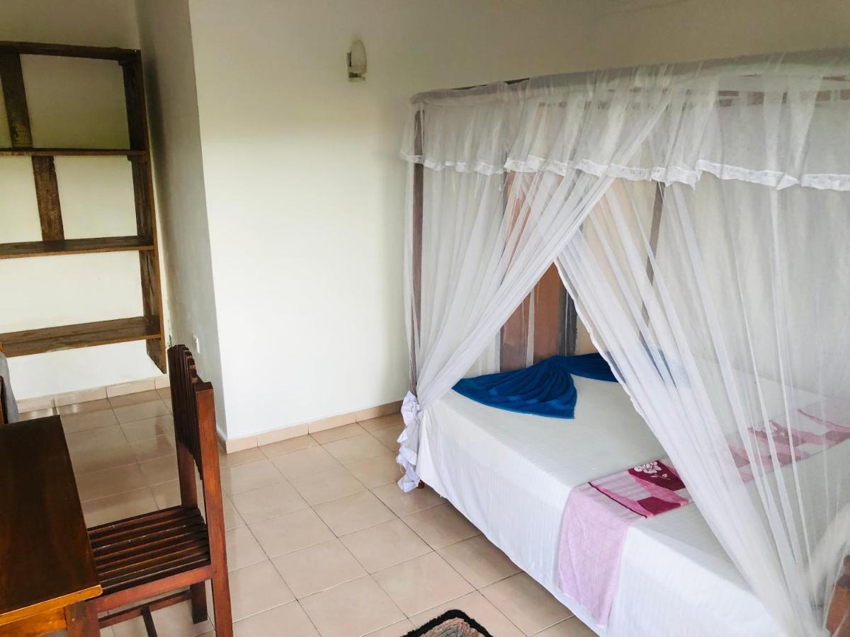Surfers Paradise Weligama Exterior foto